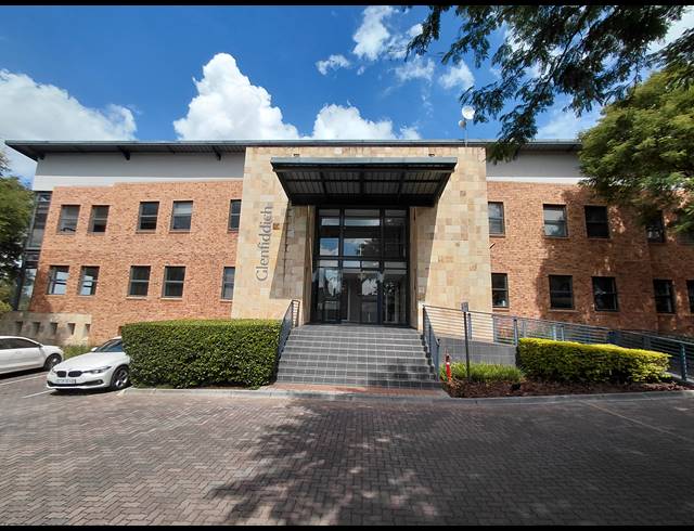 11,947M² OFFICE FOR SALE IN PAULSHOF